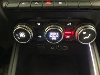 RENAULT Clio usata, con Hill holder