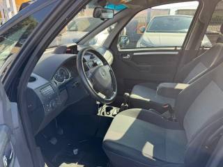 OPEL Meriva usata, con Chiusura centralizzata