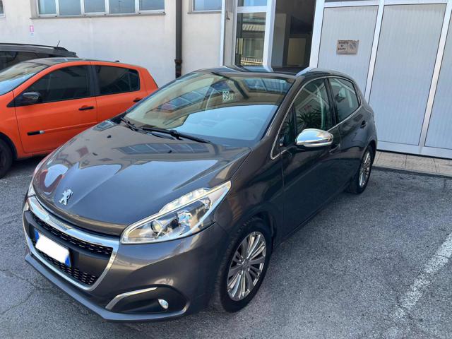 PEUGEOT 208 usata, con Airbag laterali