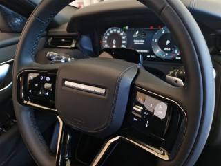 LAND ROVER Range Rover Velar usata, con Sistema di navigazione