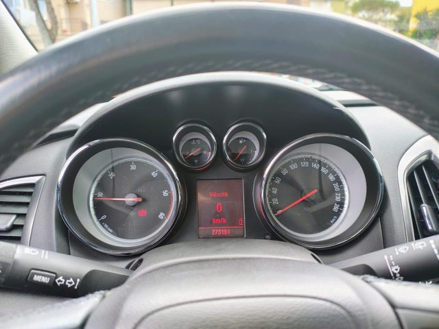 OPEL Astra usata, con Cruise Control