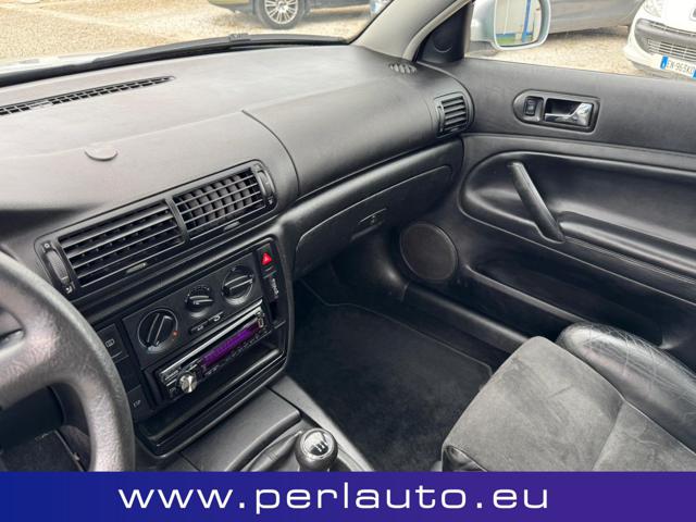 VOLKSWAGEN Passat usata, con Boardcomputer