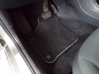VOLKSWAGEN e-up! usata 54