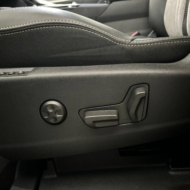 PEUGEOT 3008 usata, con Controllo automatico clima