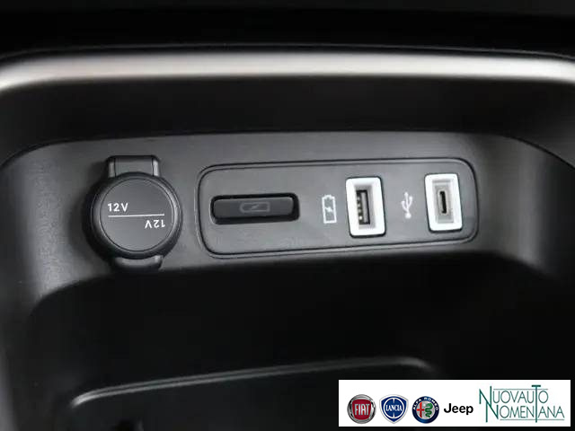 JEEP Avenger usata, con Bracciolo