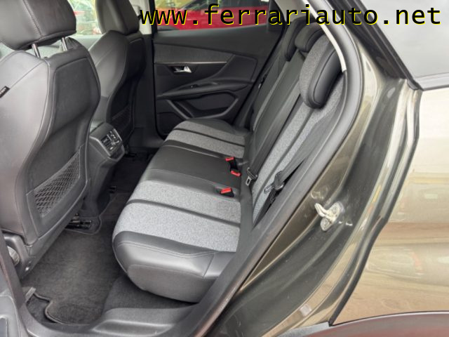 PEUGEOT 3008 usata, con Boardcomputer