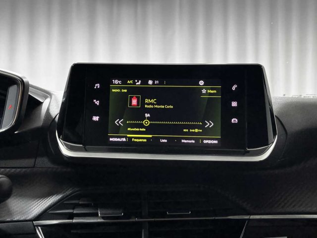 PEUGEOT 2008 usata, con Specchietti laterali elettrici