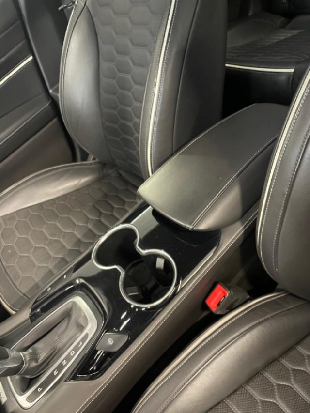 FORD Mondeo usata, con Autoradio