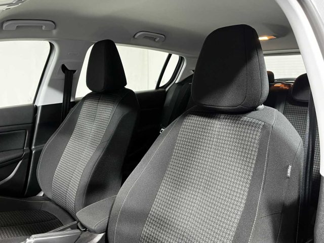 PEUGEOT 308 usata, con Sensori di parcheggio posteriori