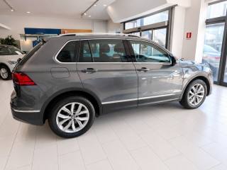 VOLKSWAGEN Tiguan usata, con Autoradio