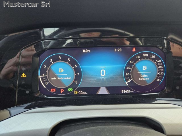 VOLKSWAGEN Golf usata, con USB