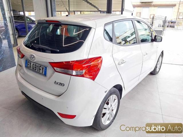 HYUNDAI iX20 usata, con Autoradio