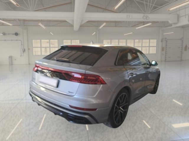 AUDI Q8 usata, con Autoradio