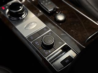 LAND ROVER Range Rover usata, con Touch screen