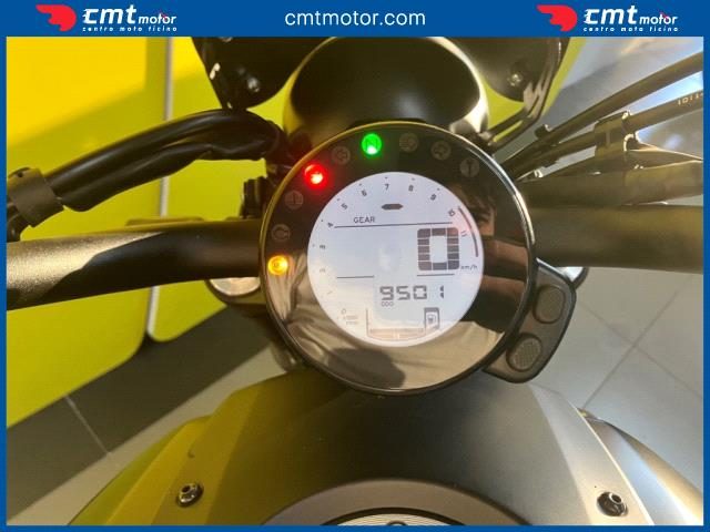 YAMAHA XSR 700 usata 4