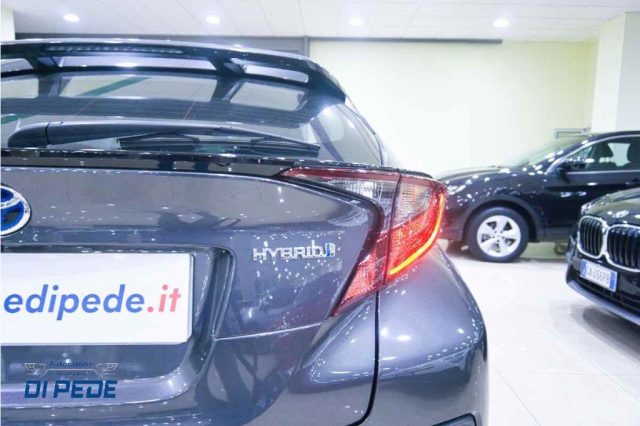 TOYOTA C-HR usata, con Controllo automatico clima