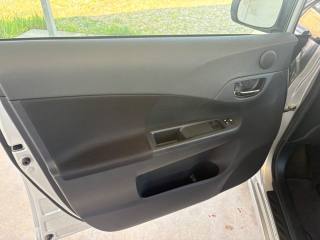 TOYOTA Verso-S usata, con Volante multifunzione