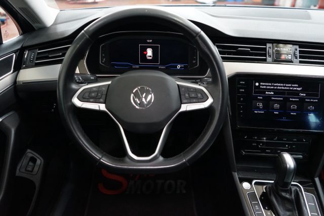 VOLKSWAGEN Passat Variant usata, con Vivavoce