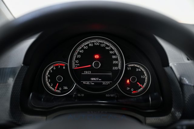 VOLKSWAGEN up! usata, con Controllo trazione