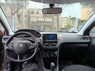 PEUGEOT 208 usata, con Boardcomputer