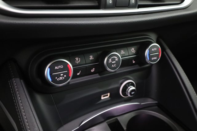 ALFA ROMEO Stelvio usata 11