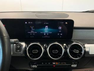 MERCEDES-BENZ GLB 180 usata, con Volante in pelle