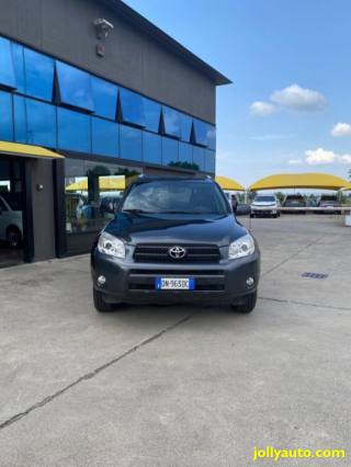 TOYOTA RAV 4 usata, con Airbag