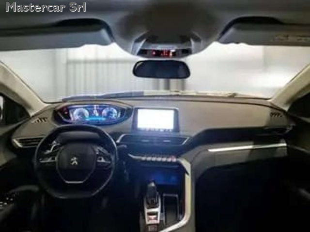PEUGEOT 5008 usata, con Chiusura centralizzata