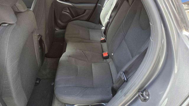 VOLVO V40 Cross Country usata, con Sensore di pioggia