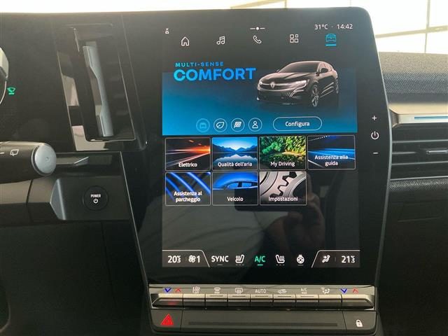 RENAULT Megane usata, con USB