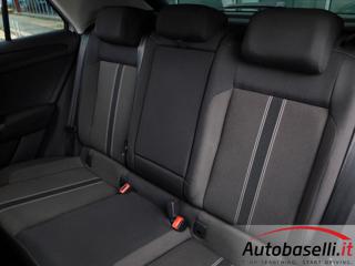 VOLKSWAGEN T-Roc usata 51