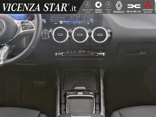 MERCEDES-BENZ GLA 180 usata, con Cerchi in lega