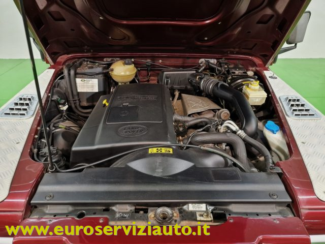 LAND ROVER Defender usata 32