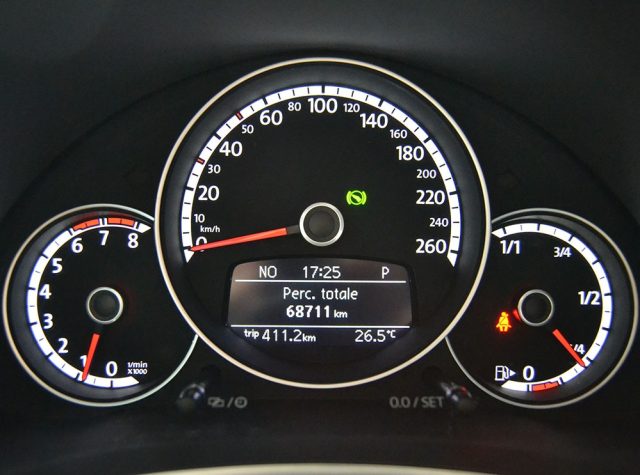 VOLKSWAGEN Maggiolino usata, con Climatizzatore