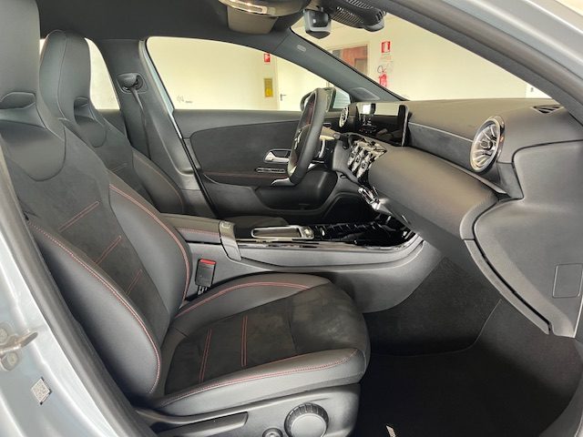 MERCEDES-BENZ A 200 usata, con Bracciolo