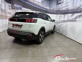 PEUGEOT 3008 usata, con Autoradio