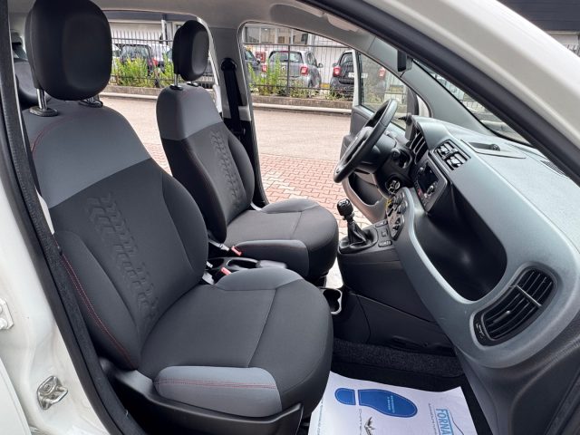 FIAT New Panda usata, con Bluetooth