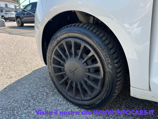 LANCIA Ypsilon usata, con Airbag testa