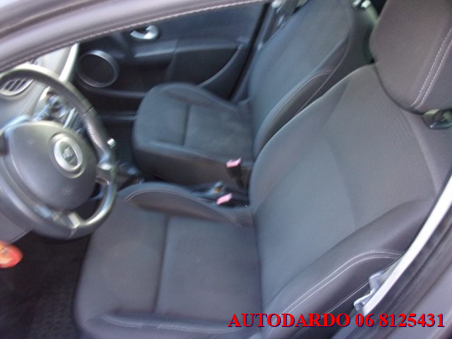 RENAULT Clio usata, con Controllo trazione