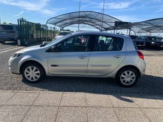 RENAULT Clio usata, con Chiusura centralizzata