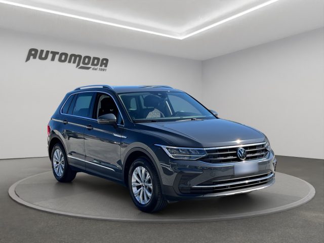 VOLKSWAGEN Tiguan usata, con Airbag laterali