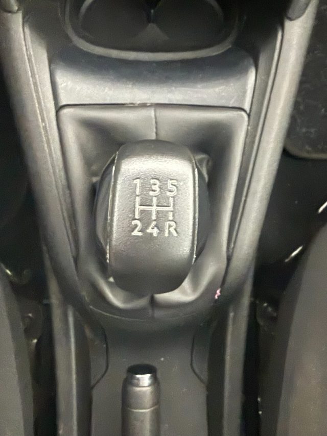 PEUGEOT 208 usata 17