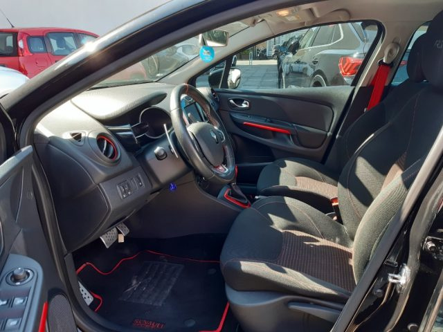 RENAULT Clio usata, con Leve al volante