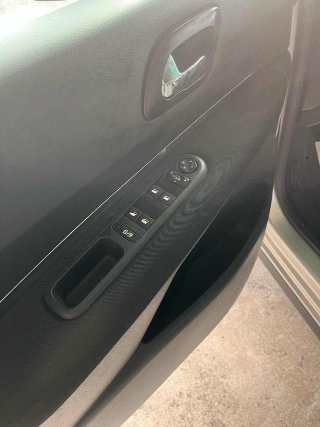 PEUGEOT 3008 usata, con Chiusura centralizzata