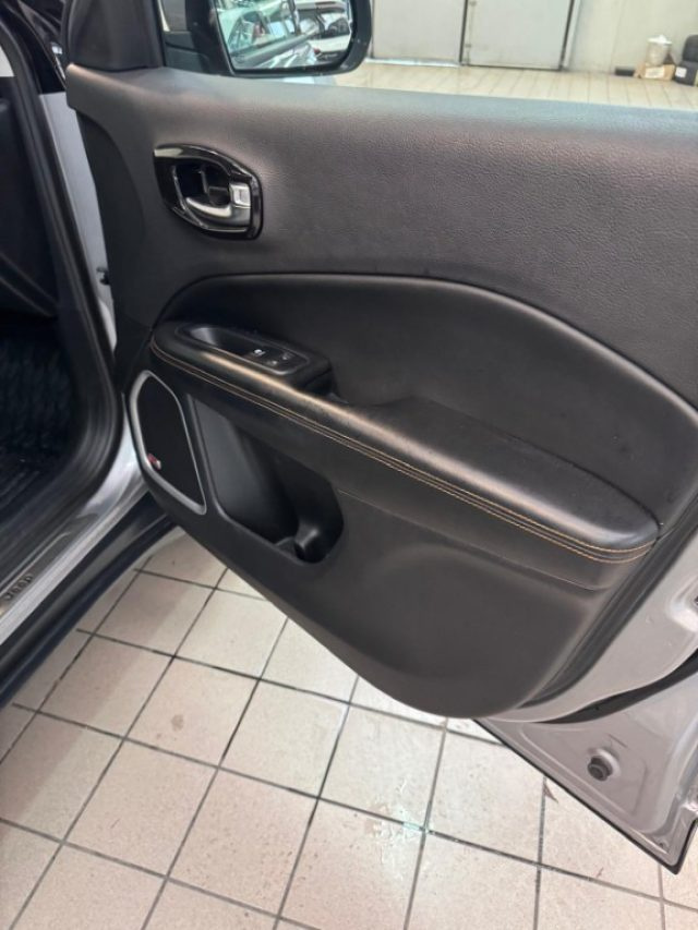 JEEP Compass usata, con Servosterzo