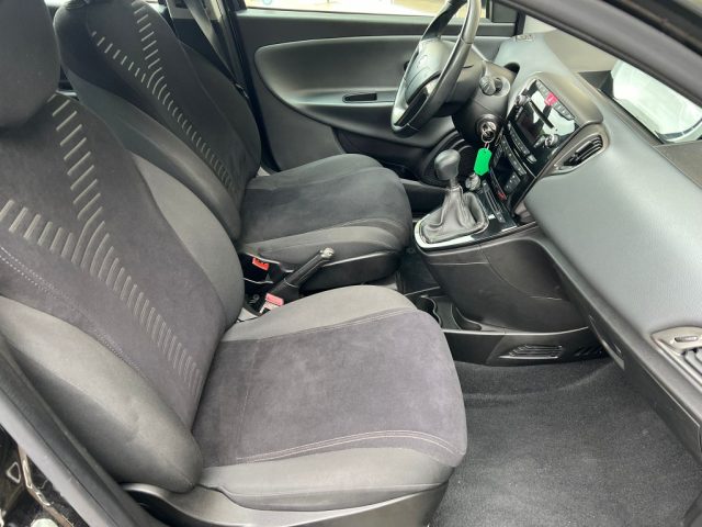 LANCIA Ypsilon usata 13