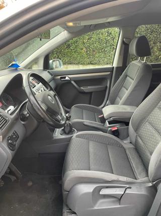 VOLKSWAGEN Touran usata, con Controllo trazione