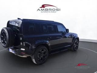 LAND ROVER Defender usata 2