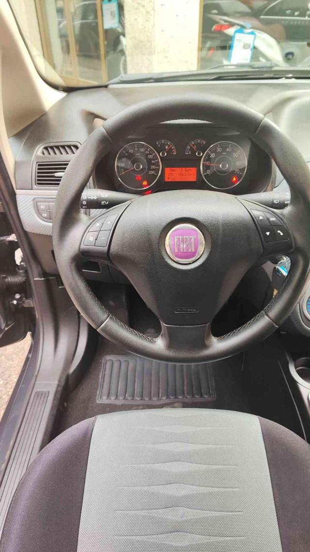 FIAT Grande Punto usata 15