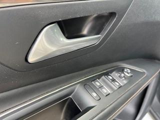 PEUGEOT 3008 usata, con Autoradio